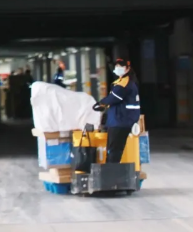 德邦快遞加強(qiáng)電動液壓搬運(yùn)車操作的安全管理工作